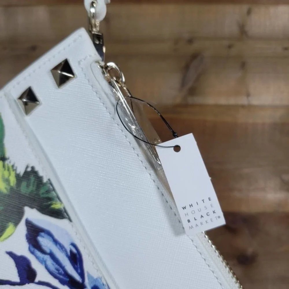 NWT White House Black Market Purple Hydrangea GWP White Clutch